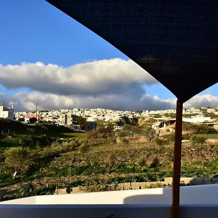 Alios Country Fira (Santorini)
