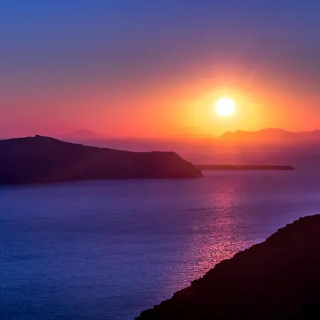 Alios Country * Fira (Santorini)