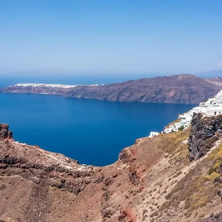 Alios Country Fira (Santorini)